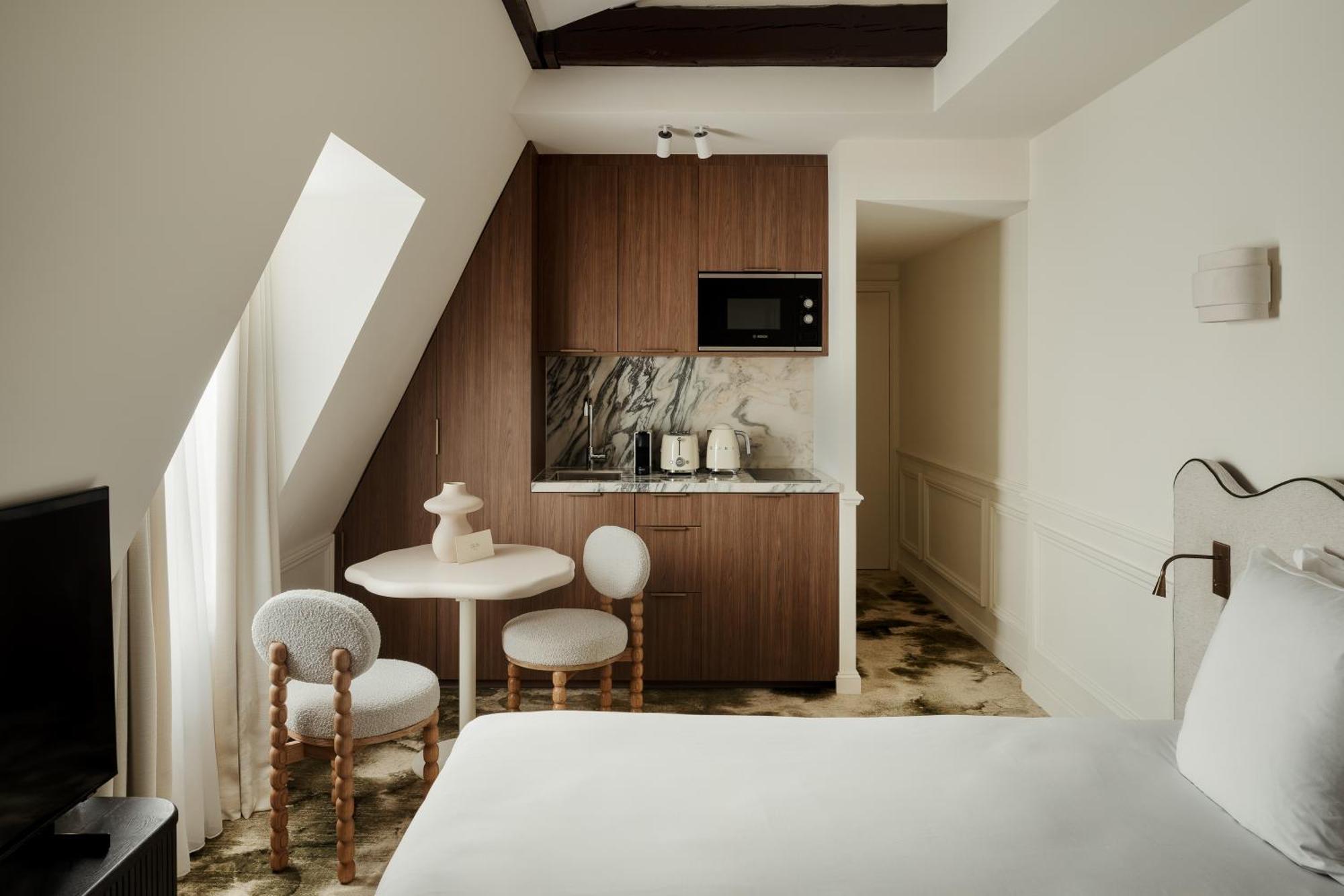 Hotel Leon Париж Экстерьер фото
